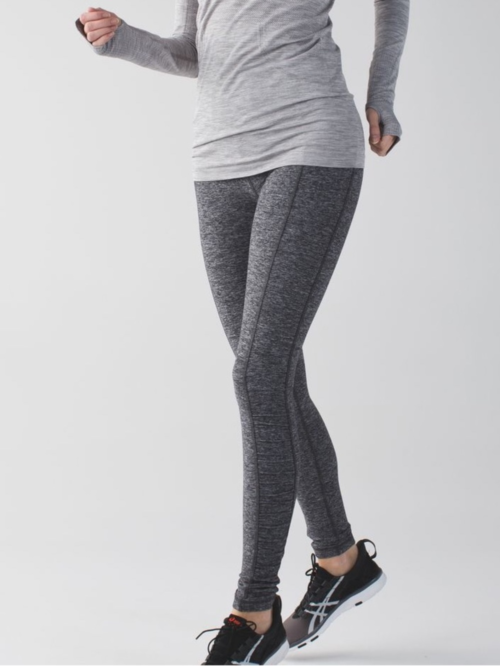 Lululemon Run: Turn Around Tight
Heathered Gray